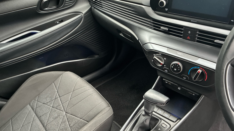 Hyundai BAYON 1.0 TGDi 48V MHEV SE Connect 5dr DCT Petrol Hatchback